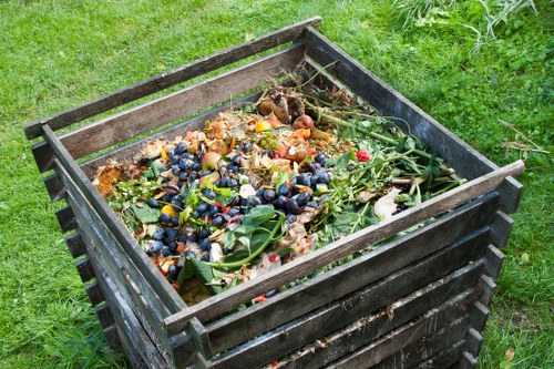 Recycling processed from enclosed skips